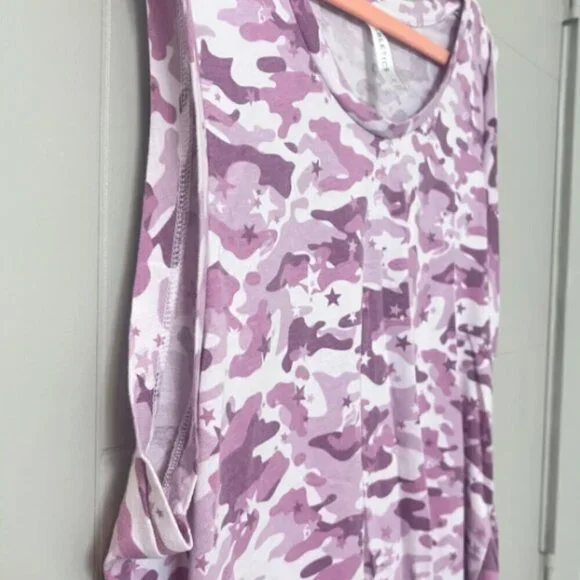 Fabletics Women's Activewear Tank Top Size Medium - Picture 4 of 8